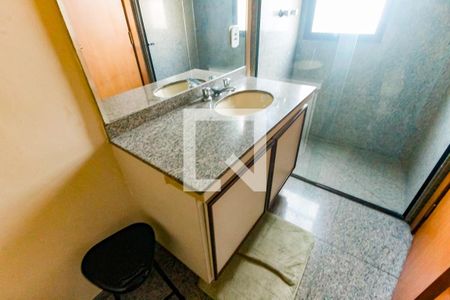 Apartamento à venda com 320m², 6 quartos e 5 vagas Apartamento à venda com 320m², 6 quartos e 5 vagasBanheiro suíte 4