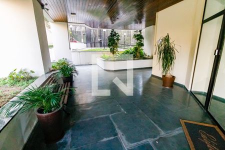 Apartamento à venda com 320m², 6 quartos e 5 vagas Apartamento à venda com 320m², 6 quartos e 5 vagasÁrea comum