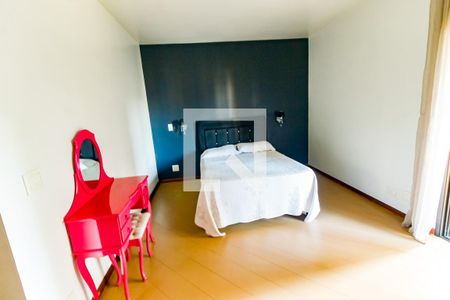 Apartamento à venda com 320m², 6 quartos e 5 vagas Apartamento à venda com 320m², 6 quartos e 5 vagas Suíte 3