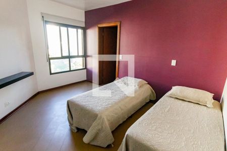 Apartamento à venda com 320m², 6 quartos e 5 vagas Apartamento à venda com 320m², 6 quartos e 5 vagasSuíte 1