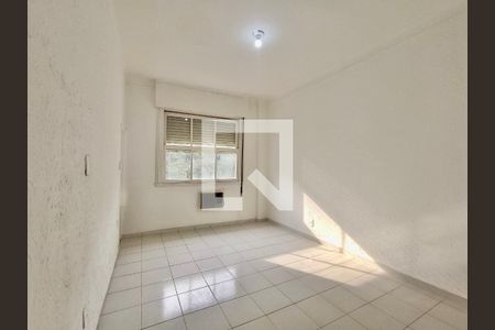 Apartamento à venda com 120m², 3 quartos e sem vaga Apartamento à venda com 120m², 3 quartos e sem vagaSuíte