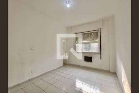 Apartamento à venda com 120m², 3 quartos e sem vaga Apartamento à venda com 120m², 3 quartos e sem vagaSuíte