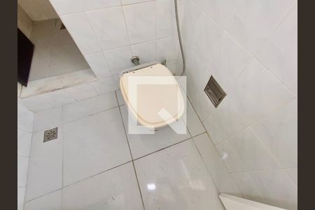 Apartamento à venda com 120m², 3 quartos e sem vaga Apartamento à venda com 120m², 3 quartos e sem vagaSuíte banheiro