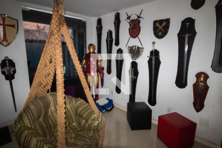 Casa à venda com 180m², 3 quartos e 2 vagas Casa à venda com 180m², 3 quartos e 2 vagasSala de Jogos