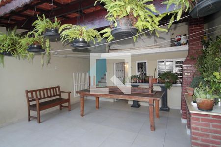 Casa à venda com 200m², 4 quartos e 2 vagasÁrea gourmet 