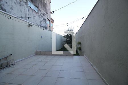Casa à venda com 200m², 4 quartos e 2 vagasQuintal e Jardim