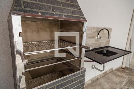 Casa à venda com 60m², 2 quartos e 1 vaga Casa à venda com 60m², 2 quartos e 1 vagaGaragem e Espaço Gourmet - Churrasqueira