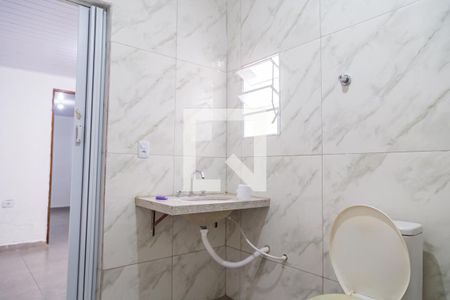 Casa à venda com 60m², 2 quartos e 1 vaga Casa à venda com 60m², 2 quartos e 1 vagaBanheiro