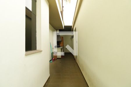 Casa para alugar com 320m², 4 quartos e 5 vagasQuintal - Churrasqueira