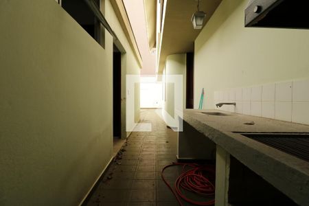 Casa para alugar com 320m², 4 quartos e 5 vagasQuintal - Churrasqueira