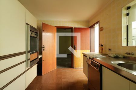 Casa para alugar com 320m², 4 quartos e 5 vagasCozinha