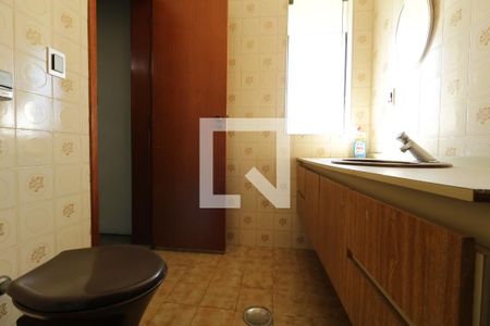 Casa para alugar com 320m², 4 quartos e 5 vagasBanheiro Suite 3