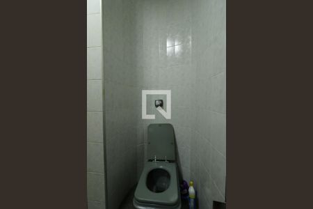 Casa para alugar com 320m², 4 quartos e 5 vagasLavabo