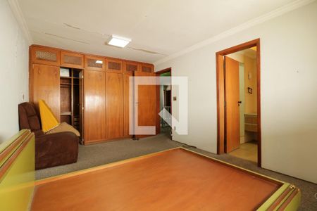 Casa para alugar com 320m², 4 quartos e 5 vagasSuite 1