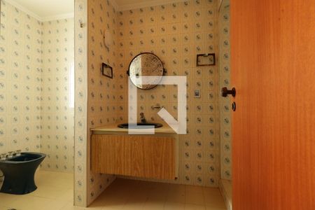 Casa para alugar com 320m², 4 quartos e 5 vagasBanheiro Suite 2