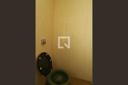 Casa para alugar com 320m², 4 quartos e 5 vagasBanheiro Suite 1