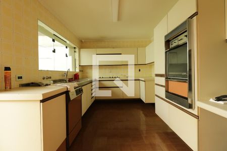 Casa para alugar com 320m², 4 quartos e 5 vagasCozinha