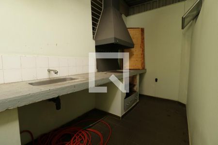 Casa para alugar com 320m², 4 quartos e 5 vagasQuintal - Churrasqueira