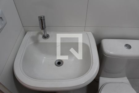 Casa à venda com 298m², 3 quartos e 1 vagaBanheiro 2 - Torneira