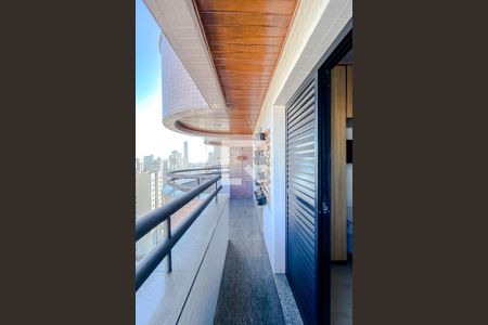 Apartamento à venda com 104m², 3 quartos e 2 vagasVaranda da Sala