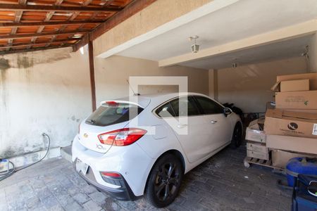 Casa à venda com 170m², 3 quartos e 2 vagas Casa à venda com 170m², 3 quartos e 2 vagasGaragem