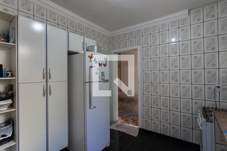 Casa à venda com 170m², 3 quartos e 2 vagas Casa à venda com 170m², 3 quartos e 2 vagasCozinha