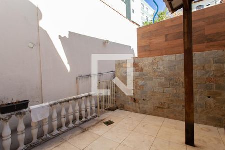 Casa à venda com 170m², 3 quartos e 2 vagas Casa à venda com 170m², 3 quartos e 2 vagasÁrea de Serviço