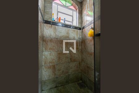 Casa à venda com 170m², 3 quartos e 2 vagas Casa à venda com 170m², 3 quartos e 2 vagasBanheiro 1