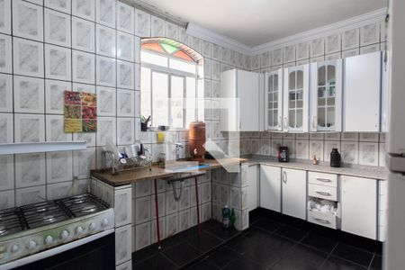 Casa à venda com 170m², 3 quartos e 2 vagas Casa à venda com 170m², 3 quartos e 2 vagasCozinha