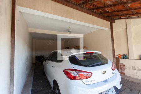 Casa à venda com 170m², 3 quartos e 2 vagas Casa à venda com 170m², 3 quartos e 2 vagasGaragem