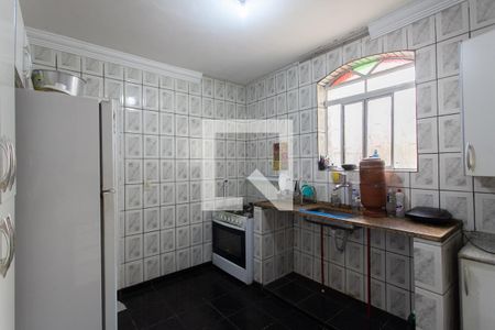 Casa à venda com 170m², 3 quartos e 2 vagas Casa à venda com 170m², 3 quartos e 2 vagasCozinha