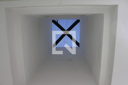 Casa de condomínio à venda com 110m², 3 quartos e 2 vagasBanheiro 1