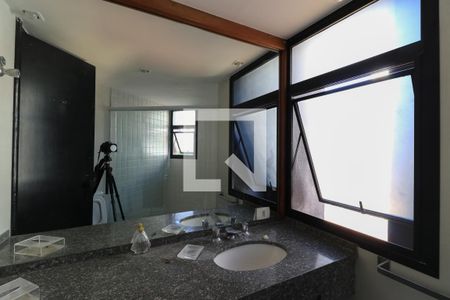 Apartamento para alugar com 46m², 1 quarto e 1 vaga Apartamento para alugar com 46m², 1 quarto e 1 vagaBanheiro da Suíte