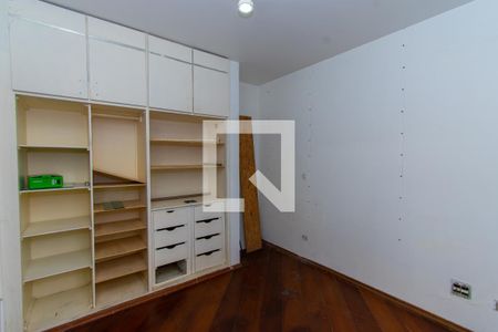 Apartamento à venda com 185m², 4 quartos e 3 vagas Apartamento à venda com 185m², 4 quartos e 3 vagasCloset da suíte master