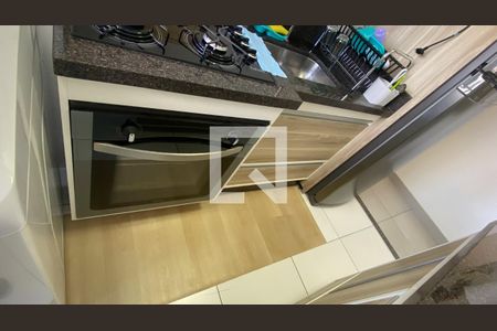 Apartamento à venda com 60m², 2 quartos e 1 vagaCozinha e Área de Serviço