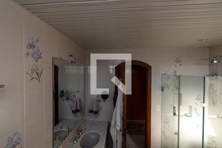 Apartamento à venda com 200m², 3 quartos e 3 vagas Apartamento à venda com 200m², 3 quartos e 3 vagasBanheiro da Suíte