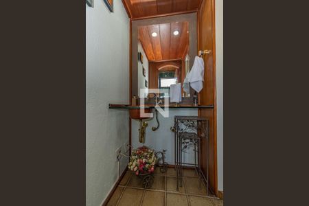 Apartamento à venda com 200m², 3 quartos e 3 vagas Apartamento à venda com 200m², 3 quartos e 3 vagasLavabo