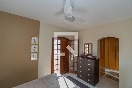 Apartamento à venda com 200m², 3 quartos e 3 vagas Apartamento à venda com 200m², 3 quartos e 3 vagasSuite