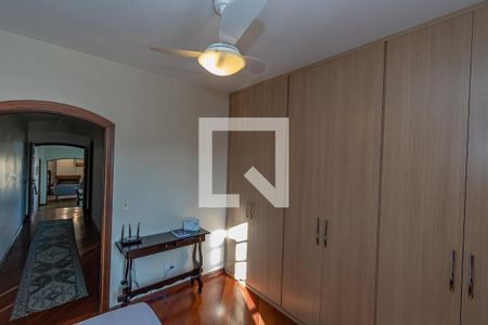 Apartamento à venda com 200m², 3 quartos e 3 vagas Apartamento à venda com 200m², 3 quartos e 3 vagasQuarto 2