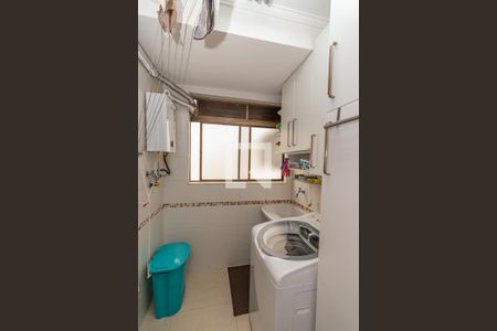 Apartamento à venda com 200m², 3 quartos e 3 vagas Apartamento à venda com 200m², 3 quartos e 3 vagasÁrea de Serviço