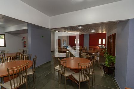 Apartamento à venda com 200m², 3 quartos e 3 vagas Apartamento à venda com 200m², 3 quartos e 3 vagasÁrea comum - Salão de festas