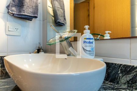 Apartamento à venda com 102m², 2 quartos e 1 vagaBanheiro Social - Torneira