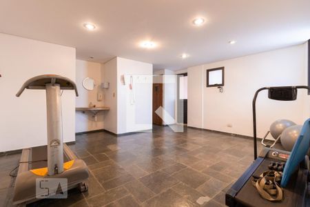 Apartamento à venda com 135m², 3 quartos e 3 vagas Apartamento à venda com 135m², 3 quartos e 3 vagasAcademia