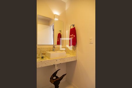 Apartamento à venda com 135m², 3 quartos e 3 vagasBanheiro Social