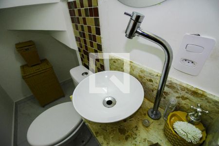 Casa à venda com 125m², 3 quartos e 2 vagas Casa à venda com 125m², 3 quartos e 2 vagasLavabo