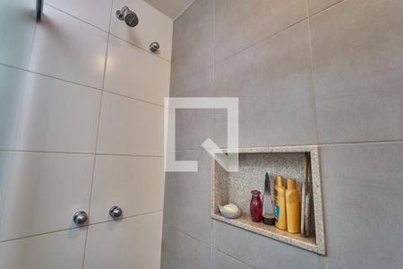 Apartamento à venda com 120m², 3 quartos e 1 vaga Apartamento à venda com 120m², 3 quartos e 1 vagaBanheiro Suite