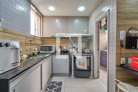 Apartamento à venda com 120m², 3 quartos e 1 vaga Apartamento à venda com 120m², 3 quartos e 1 vagaCozinha