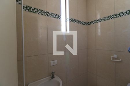 Apartamento à venda com 115m², 3 quartos e 2 vagas Apartamento à venda com 115m², 3 quartos e 2 vagasBanheiro de Serviço