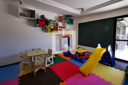 Apartamento à venda com 96m², 3 quartos e 1 vaga Apartamento à venda com 96m², 3 quartos e 1 vagaÁrea comum