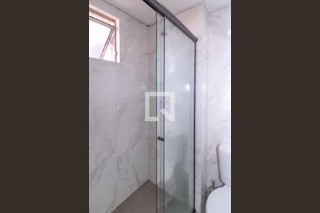 Apartamento à venda com 75m², 3 quartos e 2 vagas Apartamento à venda com 75m², 3 quartos e 2 vagasBanheiro da Suíte